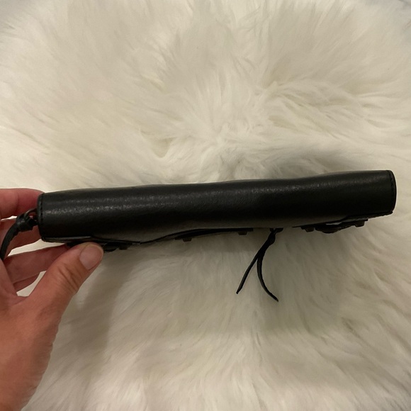 100% authentic Balenciaga full sized leather wallet in black on black hardware. - Picture 8 of 10